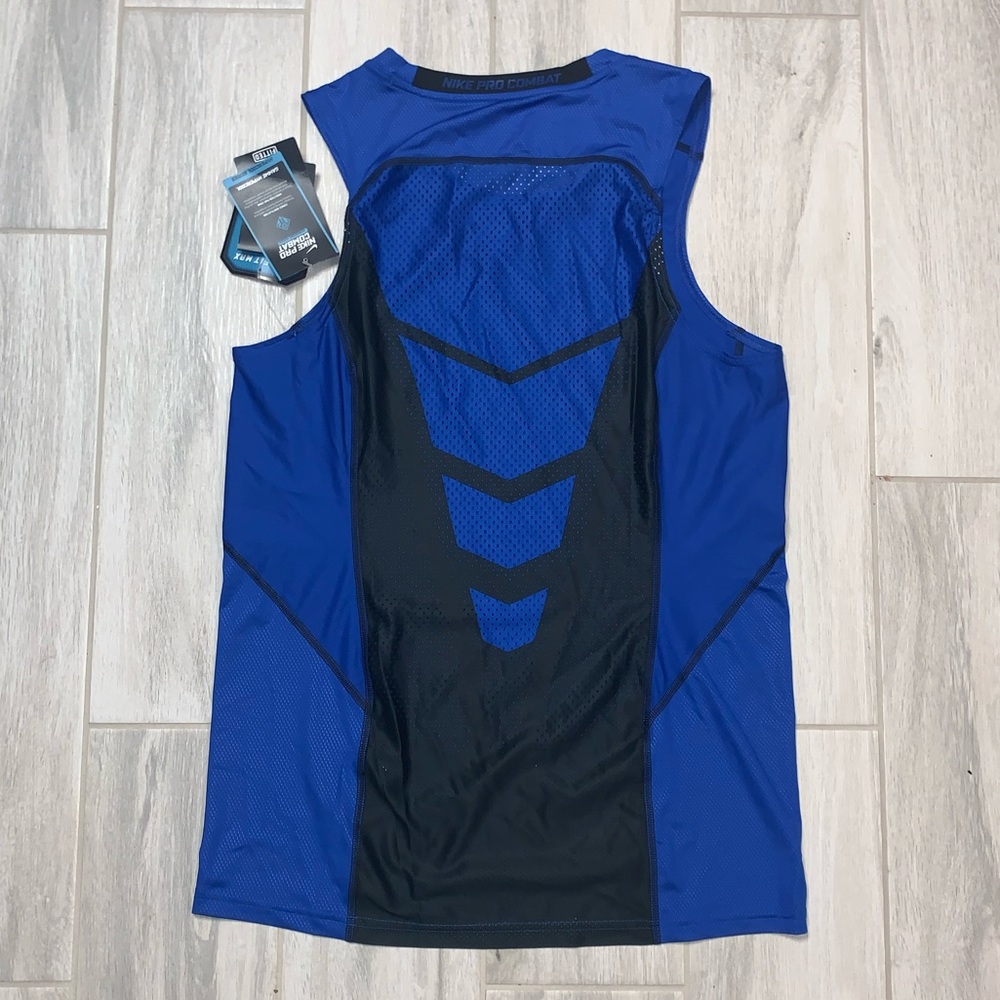 🔥 MENS MEDIUM NIKE PRO COMBAT HYPERCOOL TANK TOP - Picture 2 of 2